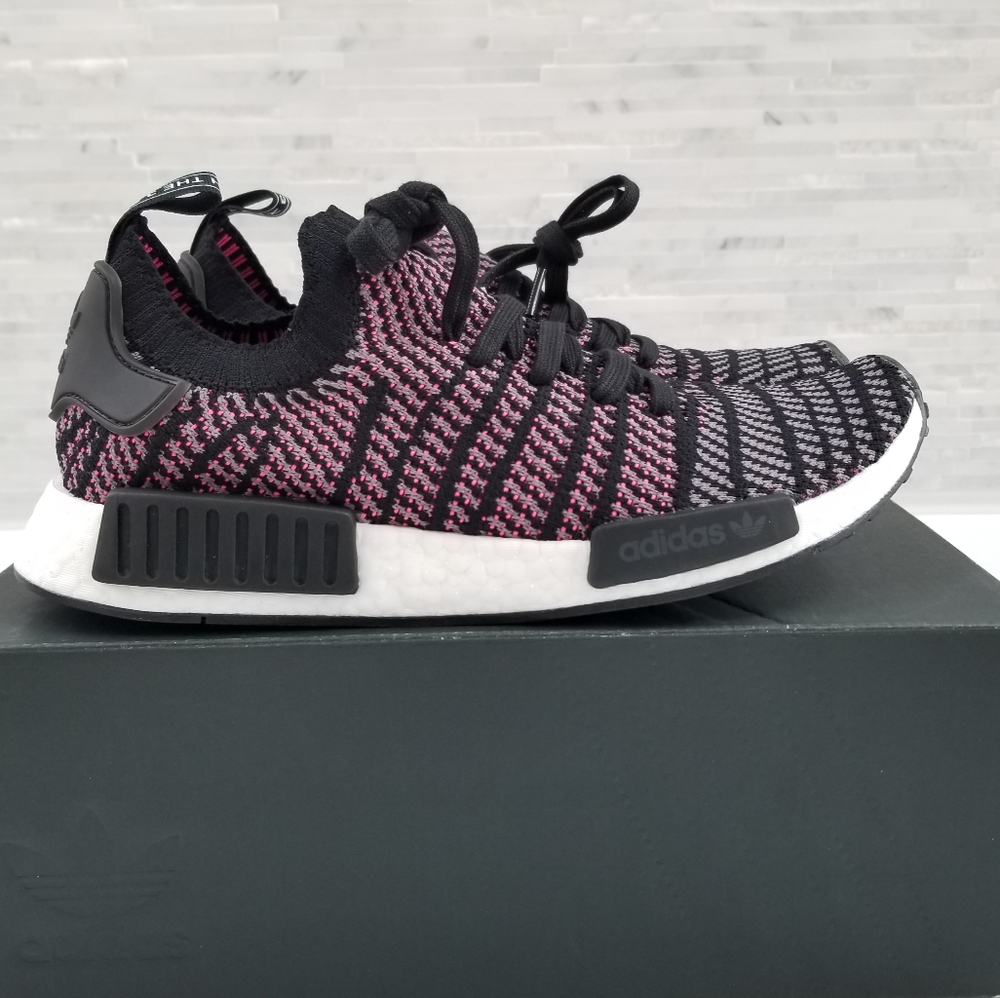 New ADIDAS NMD_R1 STLT  Primeknit Sneakers